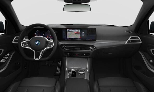 BMW 3-SERIE 330e Sedan | M Sportpakket Pro | Comfort Pack