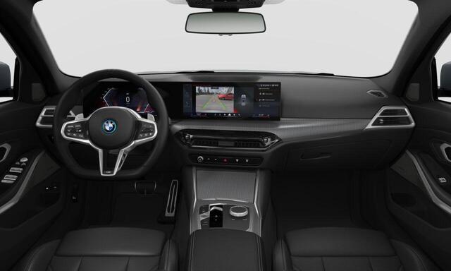 BMW 3-SERIE Touring 330e | M Sportpakket Pro | Comfort Pack | Trekhaak