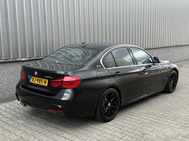 BMW 3-SERIE 330e M Sport LED | Navi | Parkeersensoren | Origineel Nederlands |