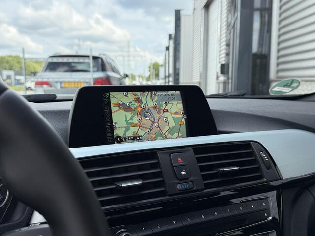 BMW 3-SERIE 330e M Sport LED | Navi | Parkeersensoren | Origineel Nederlands |