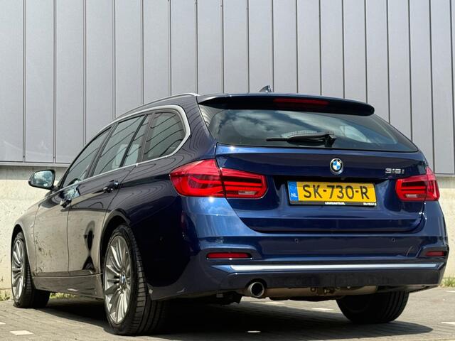 BMW 3-SERIE Touring 318i 136PK Automaat Luxury Line Camera Leer Dode-Hoek