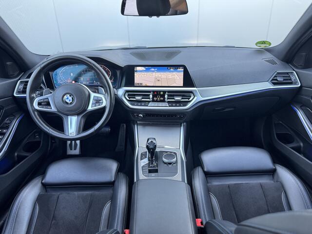 BMW 3-SERIE Touring 330i M Sport High Executive | 19" | Apple CarPlay | Dealer onderhouden !!
