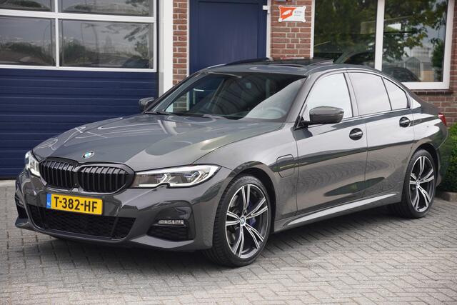 BMW 3-SERIE 330e High Executive M-Sport, Laser, Schuifdak, Memory, 360 Camera