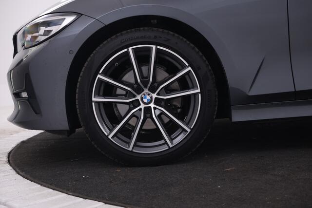 BMW 3-SERIE Touring 320d High Executive M-sportm Volleder, Climate,