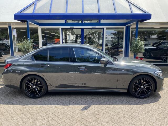 BMW 3-SERIE 320i Business Ed.