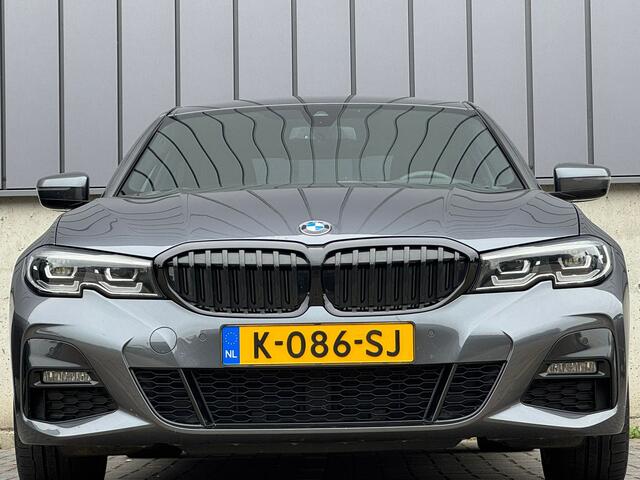 BMW 3-SERIE 330e 292PK M-Sport Shadow Dode-Hoek Camera Virtual