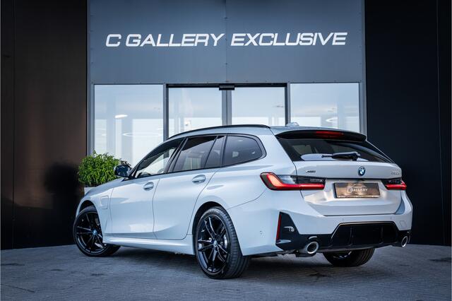BMW 3-SERIE Touring 330e xDrive - M Sport | Panorama | H&K | Memory | 360 Camera