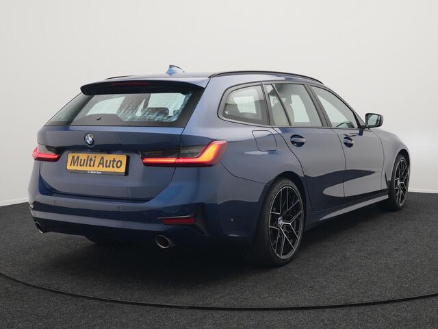 BMW 3-SERIE Touring 330e Plug in Hybrid 293pk Dealer O.H | PHEV | Trekhaak Afneembaar | Panodak | Camera | 19" L.M | Apple Carplay | LED | Leder | DAB |