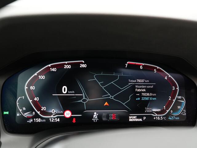 BMW 3-SERIE Touring 330e Plug in Hybrid 293pk Dealer O.H | PHEV | Trekhaak Afneembaar | Panodak | Camera | 19" L.M | Apple Carplay | LED | Leder | DAB |