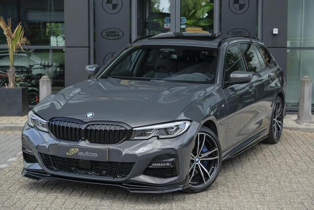 BMW 3-SERIE Touring 330e 292pk M-sport Panoramadak M3 seats *BTW* Dravitgrau Trekhaak Laser Harman/Kardon 1e eigenaar NLauto