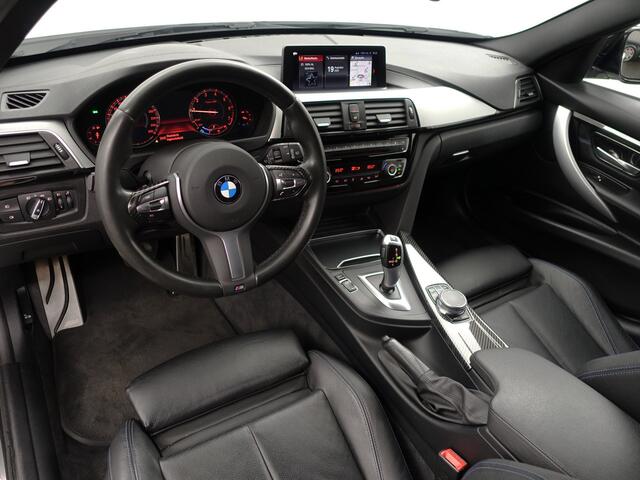 BMW 3-SERIE Touring 318i M Performance 165pk Aut- Virtual Cockpit, Sport Uitlaat, Xenon Led, Standkachel, Leder M Interieur, Carbon