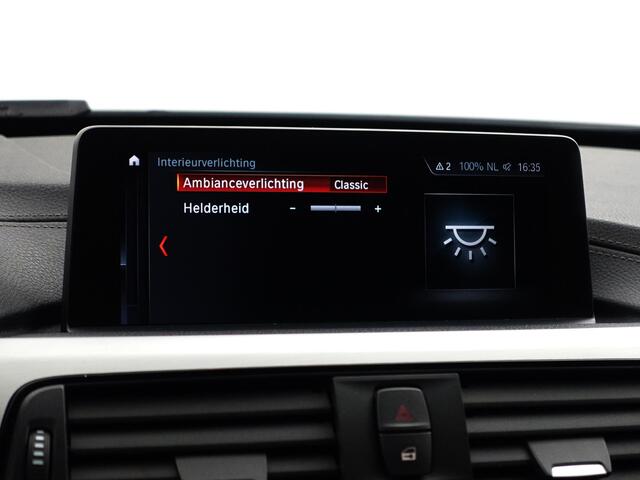 BMW 3-SERIE Touring 318i M Performance 165pk Aut- Virtual Cockpit, Sport Uitlaat, Xenon Led, Standkachel, Leder M Interieur, Carbon