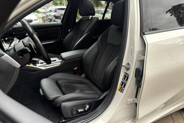 BMW 3-SERIE Touring 330e M-Sport Pro | Panodak | Memory | Trekhaak | Laserlight | Adaptive Cruise | Camera