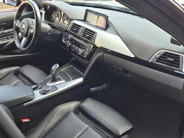 BMW 3-SERIE Touring 320i M SPORT | SPORTSTOELEN | LEDER | SHADOW LINE | NAVIGATIE | STOELVERWARMING |