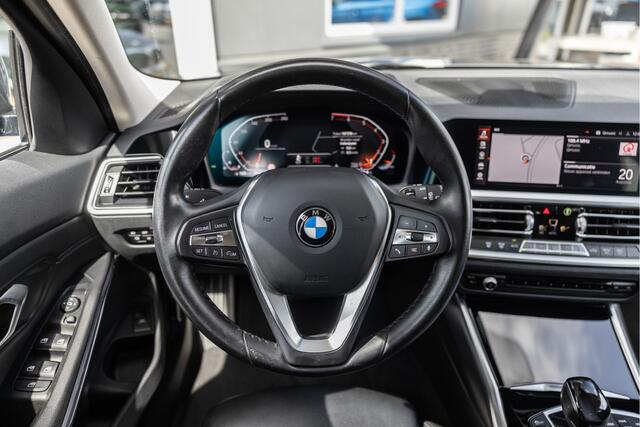 BMW 3-SERIE Touring 320i Executive Edition | Camera | E-Trekhaak