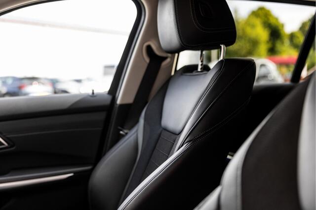 BMW 3-SERIE Touring 320i Executive Edition | Camera | E-Trekhaak