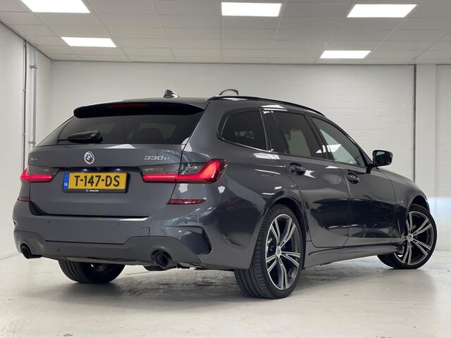 BMW 3-SERIE 330e xDrive M-Sport | Adaptief CC | Panoramadak | Trekhaak |
