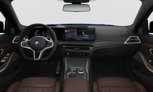 BMW 3-SERIE Sedan | 330e | M Sportpakket Pro | Trekhaak | Innovation Pack | Comfort Pack | Harman Kardon
