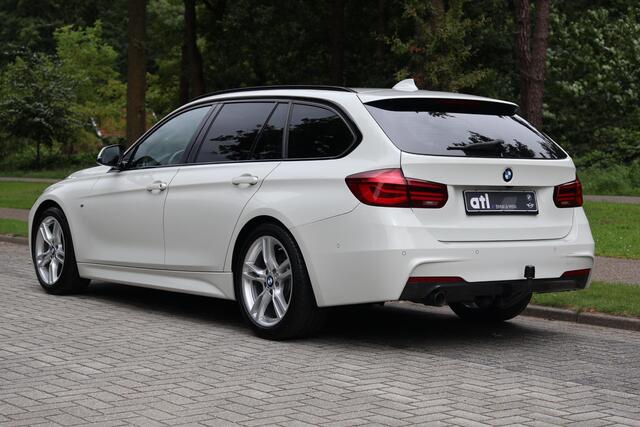 BMW 3-SERIE Touring 318i M Sport Corporate Lease M-Sportpakket, Afneembare trekhaak, LED, Navigatie, Hydro-besturing, Achteruitrijcamera, Sportstoelen, Stoelverwarming, Parkeerassistent, DAB, etc.