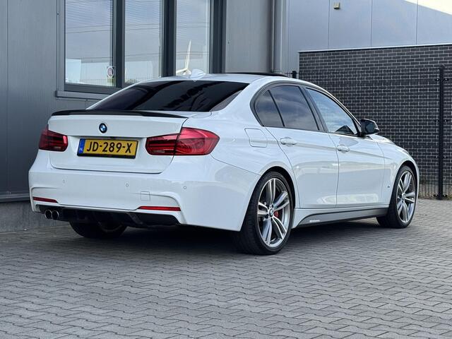 BMW 3-SERIE 330e M Sport 252 PK | Harman/Kardon | 19 inch | Carbon | Keyless