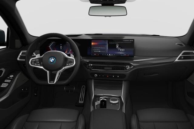 BMW 3-SERIE Touring 330e | M Sport Pro | Innovation Pack | Comfort Pack | Trekhaak