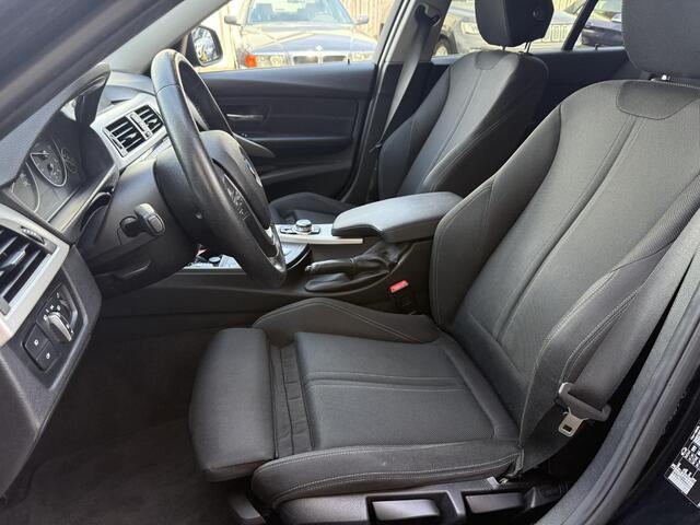 BMW 3-SERIE Touring 320d Centennial High Executive