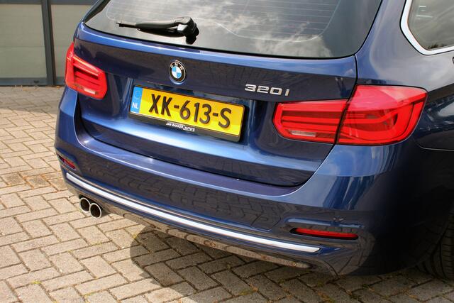 BMW 3-SERIE Touring 320i Luxury Edition | Leer | NaviPro | Stoelverwarming | Dealeronderhouden