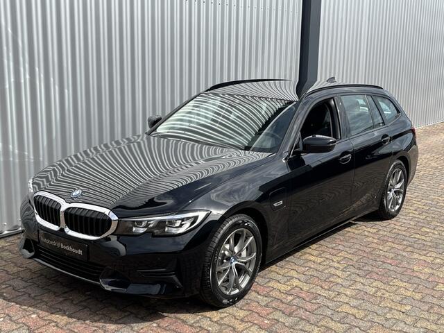 BMW 3-SERIE 330e | Apple CarPlay | Stoelverw. | Elek. Trekhaak