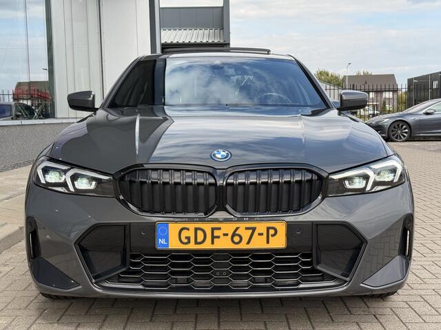 BMW 3-SERIE 330e | M-Sport | Harman Kardon | Pano | Cruise | Stoelverwarming | Led |