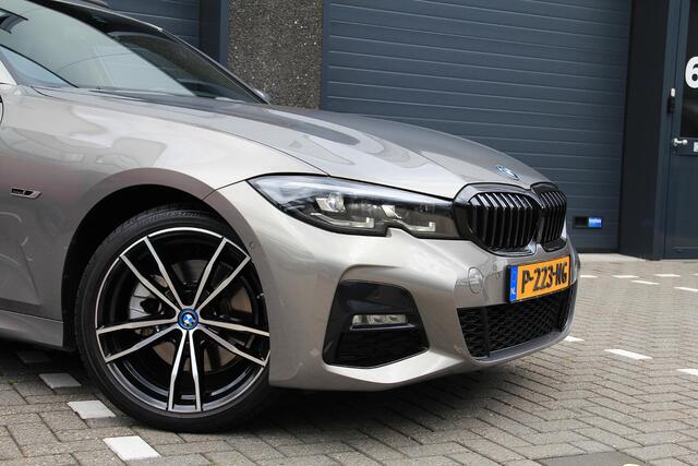 BMW 3-SERIE 320e M Sport shadow line | Pano | Harman Kardon | Leder | Full Option | BTW voertuig