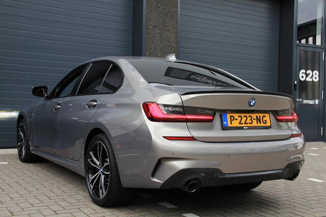 BMW 3-SERIE 320e M Sport shadow line | Pano | Harman Kardon | Leder | Full Option | BTW voertuig