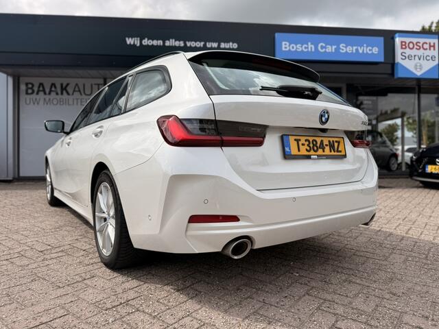 BMW 3-SERIE 320e
