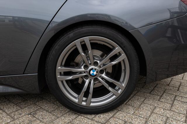 BMW 3-SERIE Touring 318i M Sport Edition ?Trekhaak?Leder?NAV