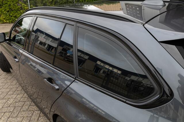 BMW 3-SERIE Touring 318i M Sport Edition ?Trekhaak?Leder?NAV