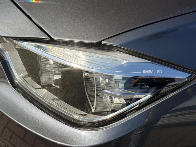 BMW 3-SERIE 320i M-Sport | 360 Camera | Head-Up | Leder | Schuif / Kantel Dak | Stoelverwarming |