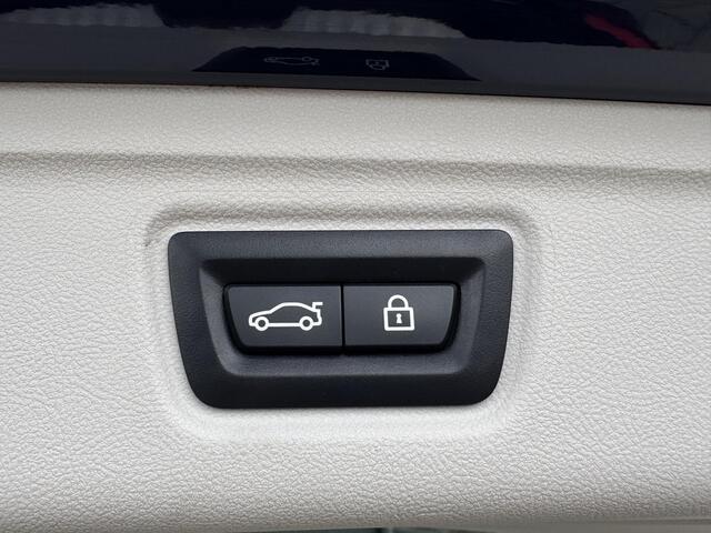 BMW 3-SERIE Touring 330e Business Edition Plus 292 pk | Head up | Laser licht | Keyless