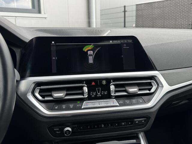 BMW 3-SERIE Touring 330e Business Edition Plus 292 pk | Head up | Laser licht | Keyless
