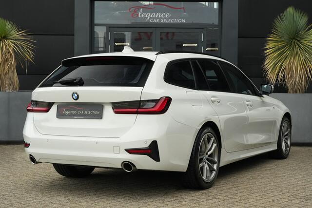 BMW 3-SERIE Touring 318i M Sportline Executive 157pk Navigatie/Stoelverwarming/PDC