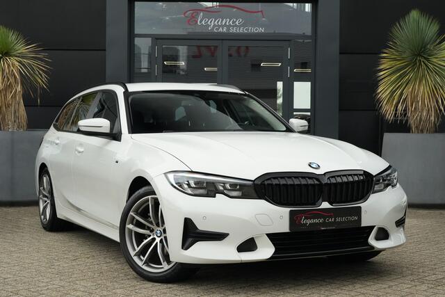 BMW 3-SERIE Touring 318i M Sportline Executive 157pk Navigatie/Stoelverwarming/PDC