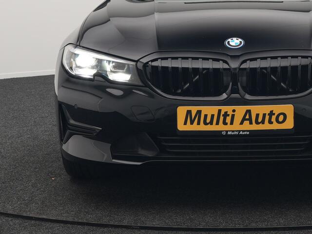 BMW 3-SERIE Touring 330e xDrive Business Edition Plus Plug In Hybrid 293pk Dealer O.H PHEV | Panodak | Head Up | Cruise Control | Lederen Sportstoelen | Apple Carplay | Navigatie | DAB |