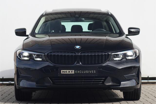 BMW 3-SERIE Touring 330e xDrive | Pano | Trekhaak | Camera