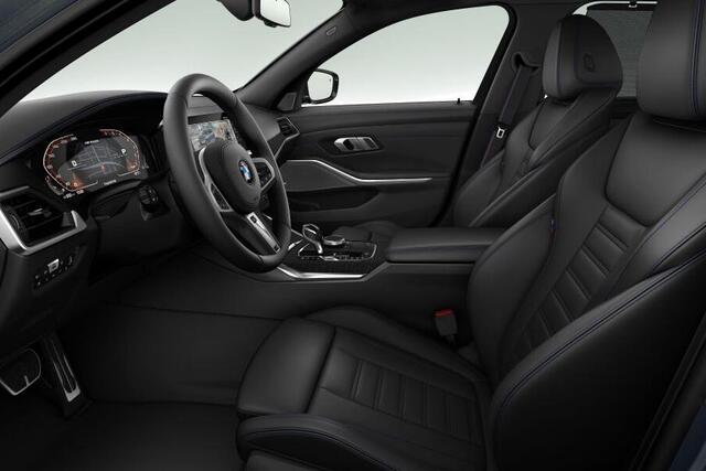 BMW 3-SERIE Touring M340i xDrive High Executive / Harman Kardon / Head-Up / Glazen Panoramadak / LED Adaptief / Interieur voorverwarming / Comfort Acces / 19 Inch / Getinte ramen