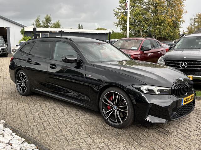 BMW 3-SERIE 330i M-Pakket 2024 Btw Auto Lichte Schade