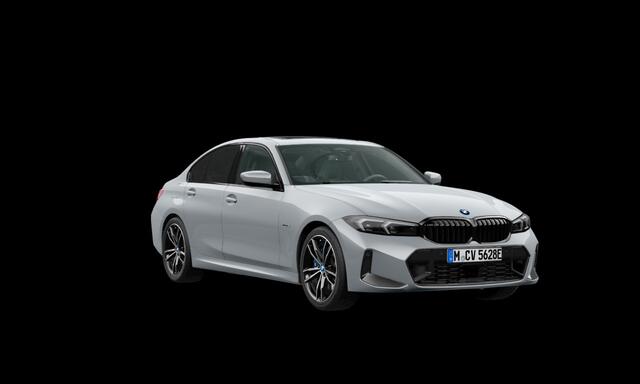BMW 3-SERIE Limousine 330e xDrive M Sport Pro, M Stoelen, schuifdak, 19", HiFi, HUD, ACC, LED-kopl., keyless, memory, privacy