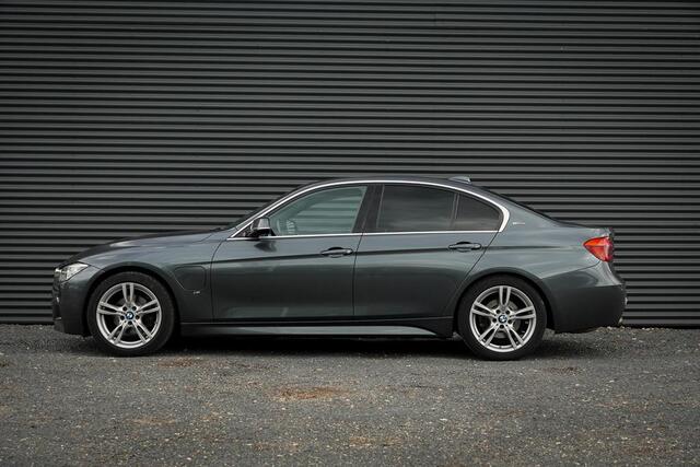 BMW 3-SERIE 330e Centennial Executive / M-Sport / Navi / LED