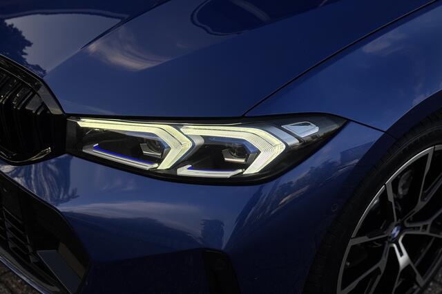 BMW 3-SERIE Touring 330e M-Sport | LCI FACELIFT | Adaptief Led | Camera | Sportstoelen | 19 'Inch | Privacy Glas