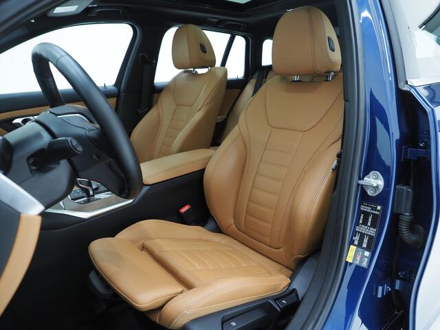 BMW 3-SERIE Touring 330e | Panoramadak | 360 | Head Up | Sportstoelen | Leder | DAB | Carplay