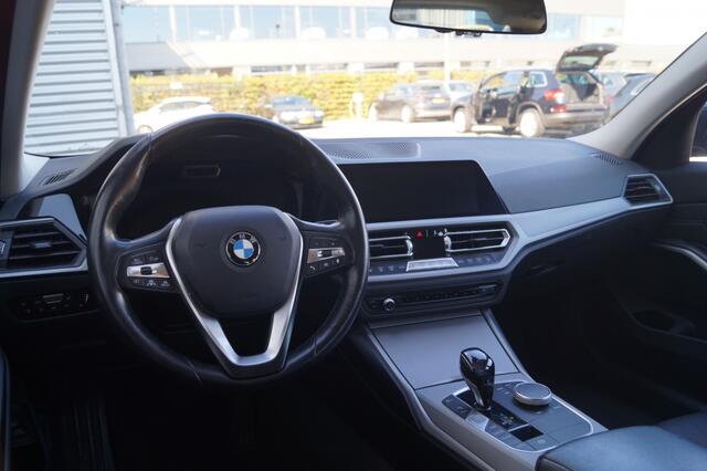BMW 3-SERIE Touring 318i Automaat High Executive Edition -LEER-