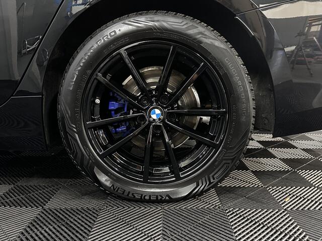 BMW 3-SERIE 318i Navi, Clima, Head Up, Nieuwstaat