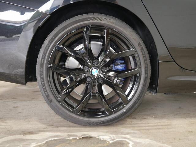 BMW 3-SERIE Touring 330e M-Sport | Panorama | Trekhaak | 19" | Driving Ass. | 360 Cam | Memory Stoel